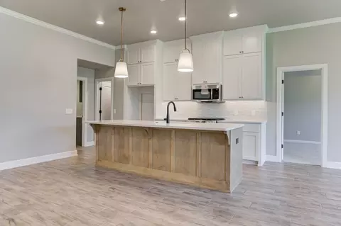 Kitchen - 2109 Josslyn Pl, Edmond, OK 73034 photo 1 of 6