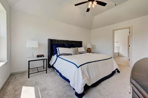 Bedroom - 2109 Josslyn Pl, Edmond, OK 73034 photo 4 of 9