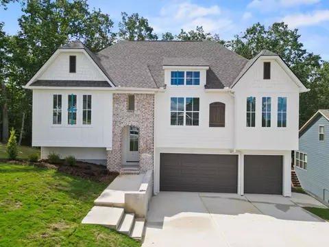 Fox Gap Ln, Hixson, TN 37343