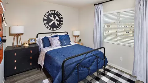 Bedroom - 31066 Shining Willow Dr, Winchester, CA 92596 photo 3 of 8