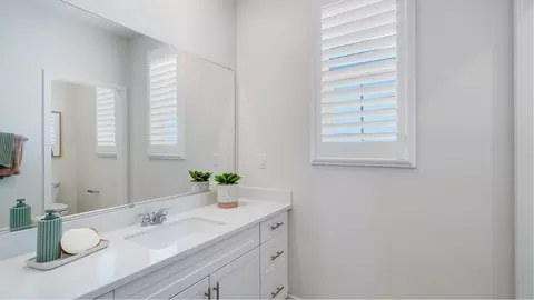 Bath - 3255 Sprout Paseo, Ontario, CA 91761 photo 3 of 5
