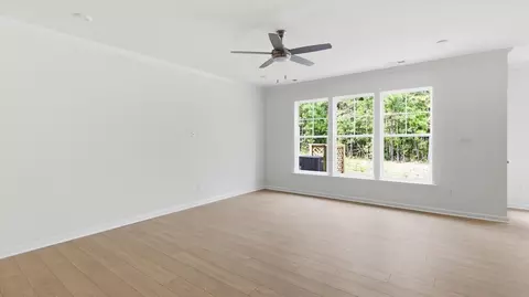 Living - 6404 Quinlynn Pl, Midlothian, VA 23112 photo 1 of 4