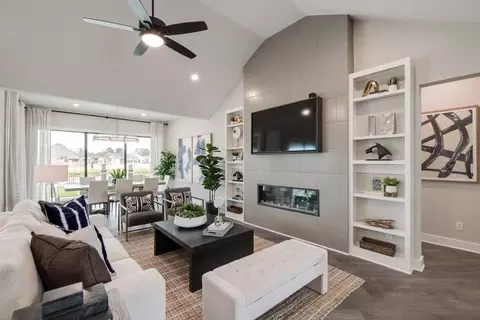 Living - 4679 Bridgewood Dr, Spring, TX 77386 photo 2 of 4