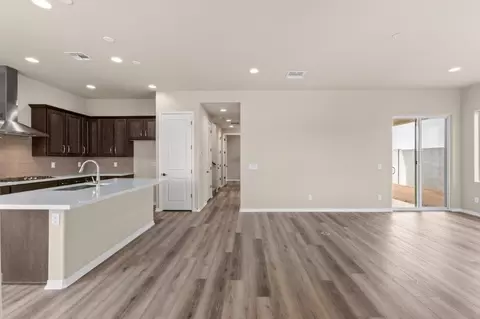 Living - 26417 N 21st Ln, Phoenix, AZ 85085 photo 1 of 5