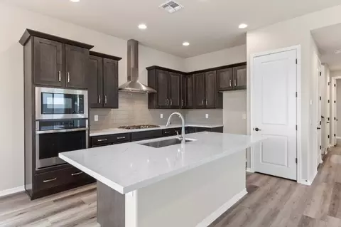 Kitchen - 26417 N 21st Ln, Phoenix, AZ 85085 photo 3 of 5