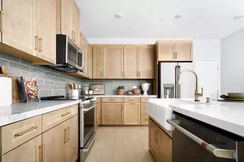 Kitchen - 3621 S Eichler Paseo, Ontario, CA 91761 photo 1 of 6