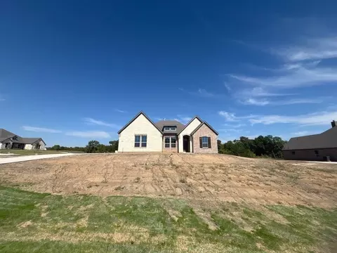 700 Deer Dale Ct, Van Alstyne, TX 75495