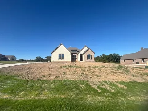 700 Deer Dale Ct, Van Alstyne, TX 75495