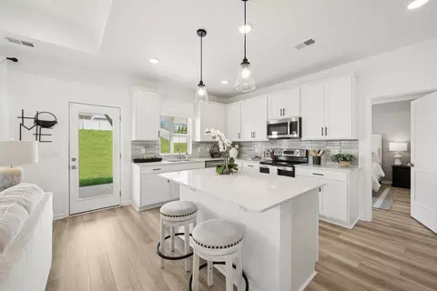 Kitchen - 101 Model Ct, Columbia, TN 38401 photo 4 of 4