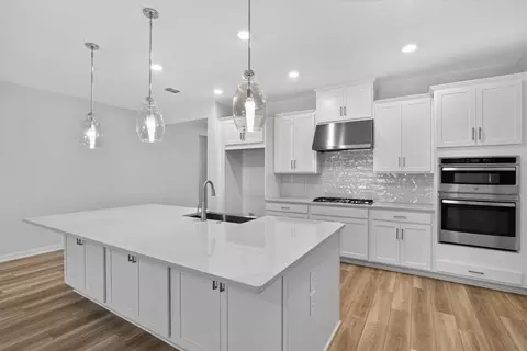 Kitchen - 903 Ladyfish Trl, Saint Cloud, FL 34771 photo 3 of 6