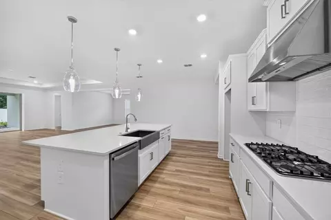 Kitchen - 903 Ladyfish Trl, Saint Cloud, FL 34771 photo 2 of 6