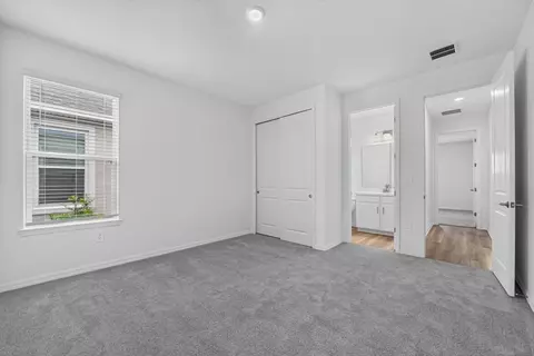 Bedroom - 903 Ladyfish Trl, Saint Cloud, FL 34771 photo 5 of 20