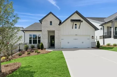 1335 Autumn Lake Dr SW, Gainesville, GA 30504