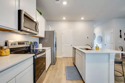 Kitchen - 920 Liverpool Way, Baxter, TN 38544 photo 3 of 12