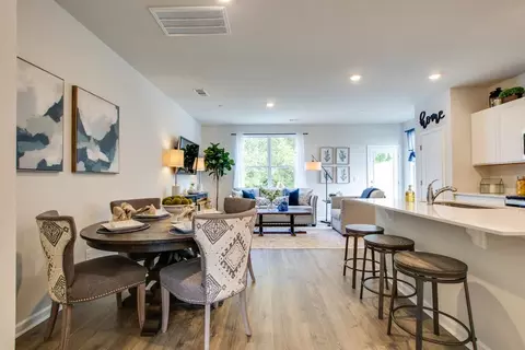 Dining - 920 Liverpool Way, Baxter, TN 38544 photo 1 of 5
