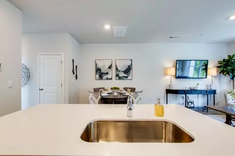 Kitchen - 920 Liverpool Way, Baxter, TN 38544 photo 4 of 12
