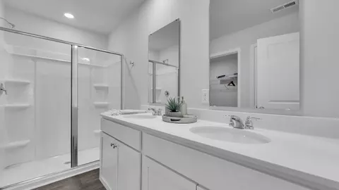 Bath - 151 Fuller Rd, Holly Hill, SC 29059 photo 3 of 5
