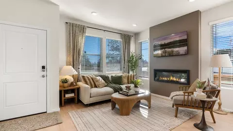 Living - 62733 Eagle Rd, Bend, OR 97701 photo 1 of 1