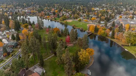 View/Area - 62733 Eagle Rd, Bend, OR 97701 photo 7 of 9