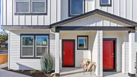 Exterior - 62733 Eagle Rd, Bend, OR 97701 photo 3 of 5
