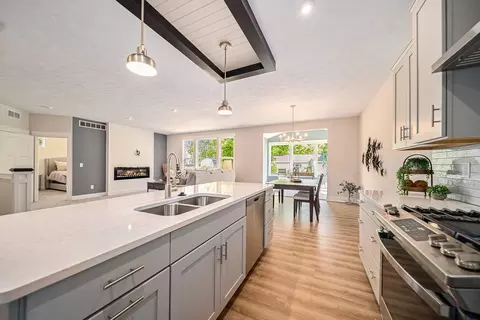 Kitchen - Hickory Drive, Grand Ledge, MI 48837 photo 3 of 4