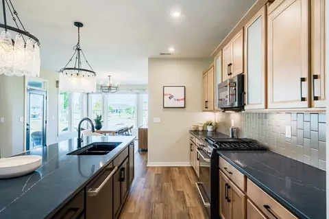 Kitchen - 3801 Circollo Dr, Covington, KY 41017 photo 7 of 16