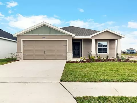 6413 Evergreen Meadows Dr, Lakeland, FL 33810