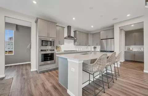 Kitchen - 12823 S Vicarage Dr, Plainfield, IL 60585 photo 3 of 6