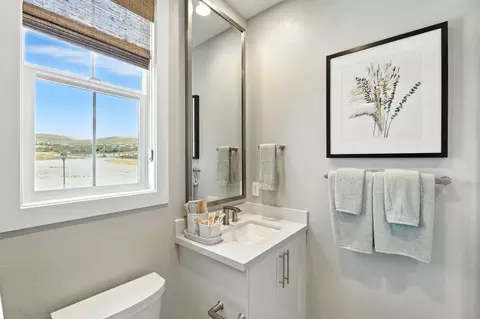 Bath - 1950 Mary Way, Dublin, CA 94568 photo 4 of 9
