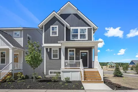 812 S Lake St, Whitehall, MI 49461