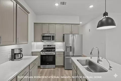 14103 Hillier Run Dr, Santa Fe, TX 77510