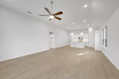 Living - 7304 Poplar Dr, Argyle, TX 76226 photo 2 of 2