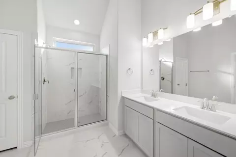 Bath - 7304 Poplar Dr, Argyle, TX 76226 photo 1 of 3