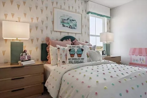 Bedroom - 4571 N Versailles Way, Aurora, CO 80019 photo 14 of 16