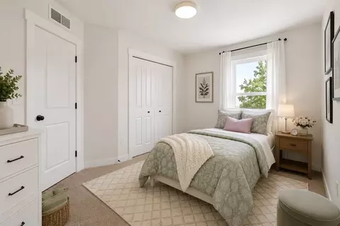 Bedroom - Wallace Lane, Coldwater, MI 49036 photo 3 of 7