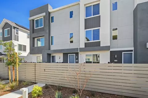 Exterior - 27331 Bear Creek Ln, Valencia, CA 91381 photo 2 of 4