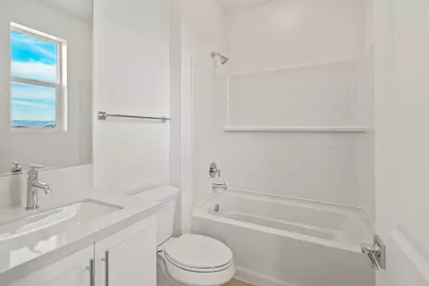 Bath - 27331 Bear Creek Ln, Valencia, CA 91381 photo 3 of 6