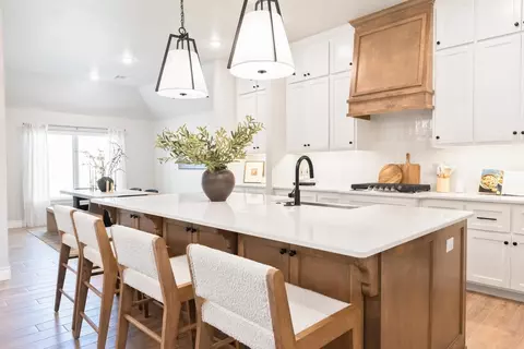 Kitchen - 2916 E Northampton St, Broken Arrow, OK 74014 photo 2 of 3