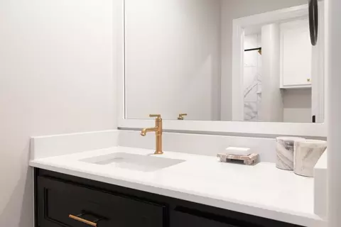 Bath - 2916 E Northampton St, Broken Arrow, OK 74014 photo 5 of 6