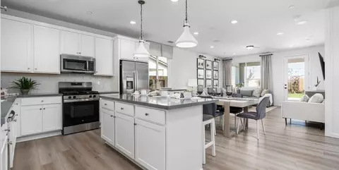 Kitchen - 294 N Vista Ave, Fowler, CA 93625 photo 1 of 6