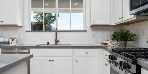 Kitchen - 294 N Vista Ave, Fowler, CA 93625 photo 2 of 6