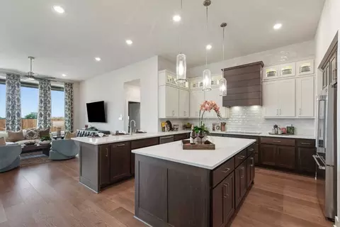 Kitchen - 325 Vale Run, Kyle, TX 78640 photo 1 of 6