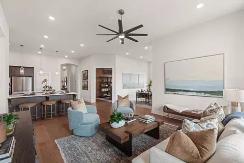 Living - 325 Vale Run, Kyle, TX 78640 photo 2 of 4