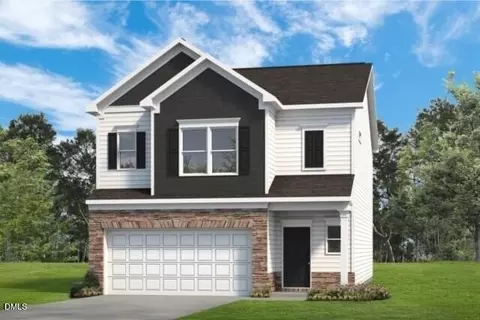 221 Courtside Dr, Dunn, NC 28334