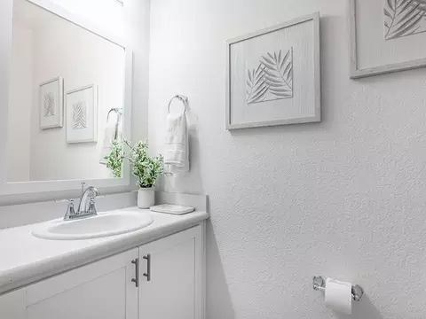 Bath - 754 SW 77th Cir, Ocala, FL 34474 photo 3 of 5