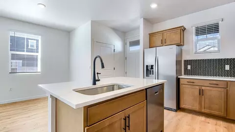 Kitchen - 22554 E 6th Pl, Aurora, CO 80018 photo 3 of 5