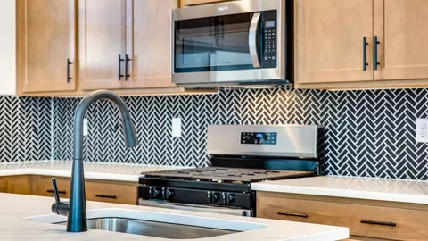 Kitchen - 22554 E 6th Pl, Aurora, CO 80018 photo 1 of 5