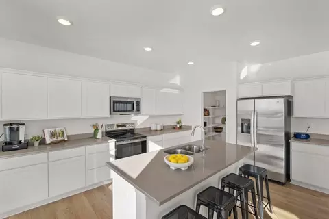 Kitchen - 705 E 5th St, Deer Park, WA 99006 photo 7 of 8