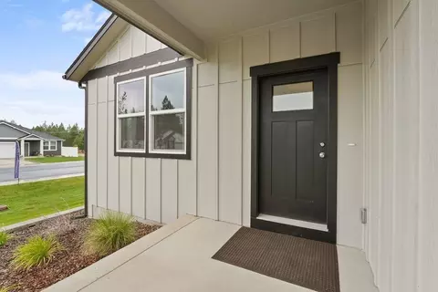 Exterior - 705 E 5th St, Deer Park, WA 99006 photo 7 of 7