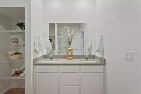 Bath - 705 E 5th St, Deer Park, WA 99006 photo 2 of 3